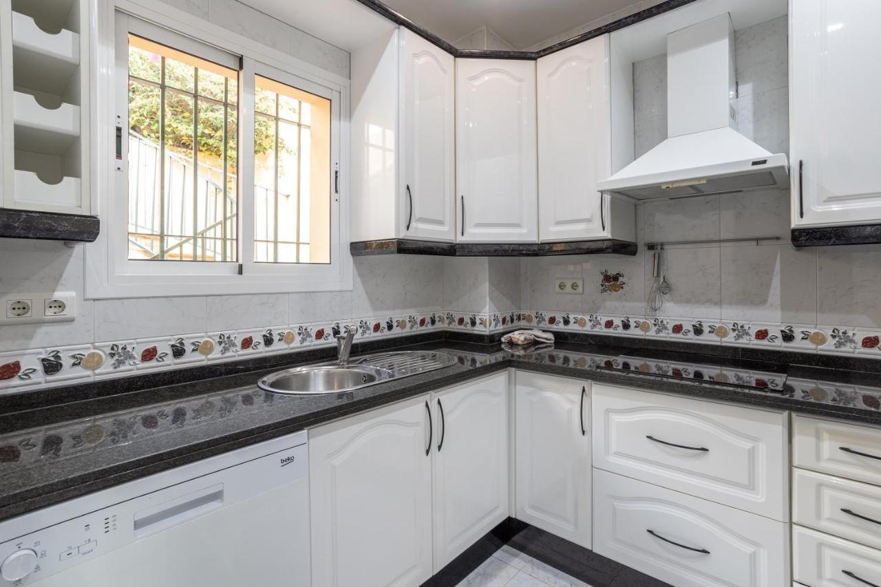 Las Flores 5 - Large Townhouse Nerja Bagian luar foto